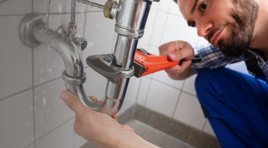 Local tankless water heater installation in Itasca, IL